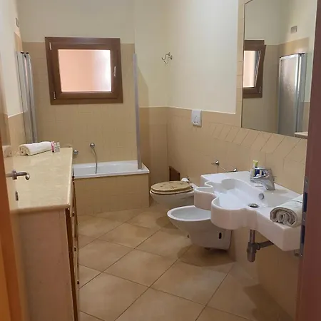 Al Civico 1 펜션 산 미켈레 살렌티노