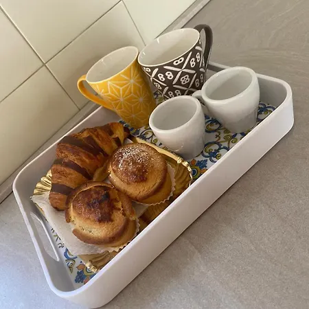 펜션 Al Civico 1 산 미켈레 살렌티노