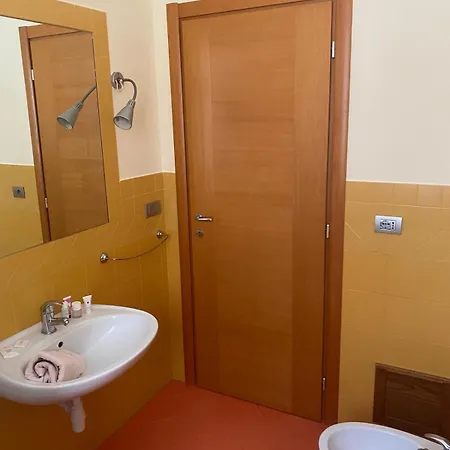 Al Civico 1 圣米凯莱萨伦蒂诺